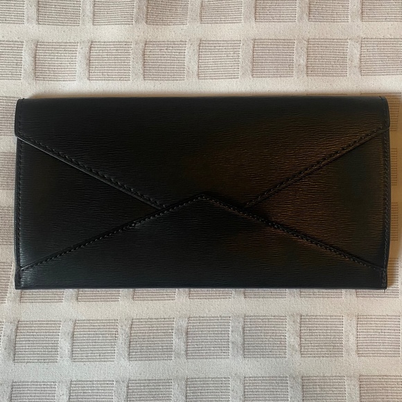 Black Banana Republic Envelope Purse - Picture 2 of 12